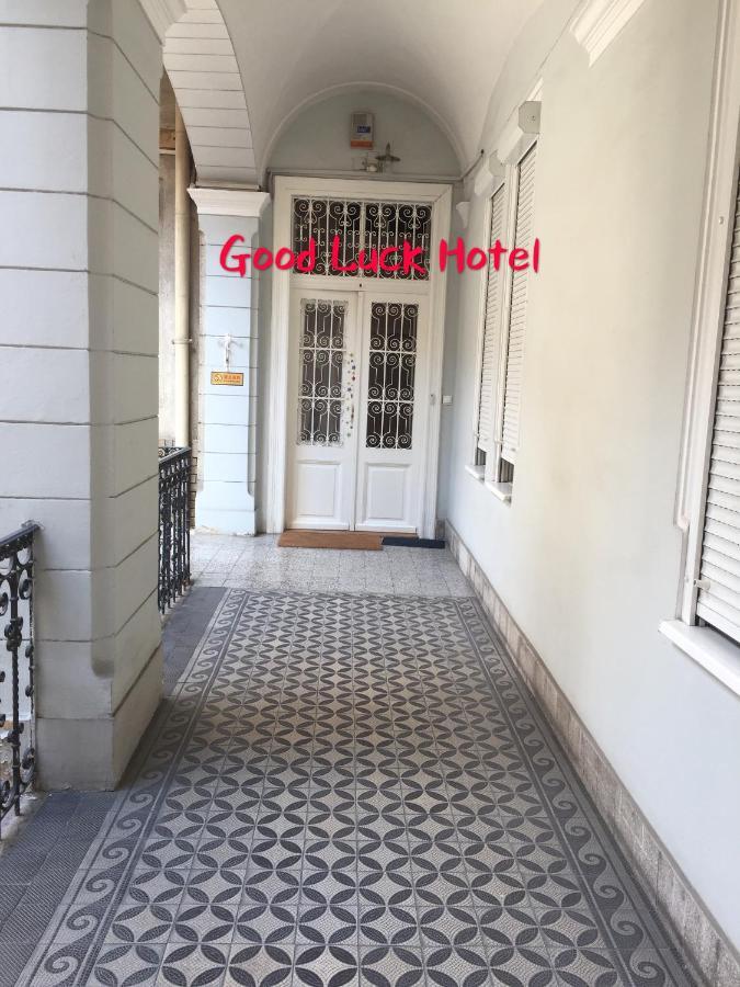 Good Luck Apartment Budapest Ngoại thất bức ảnh